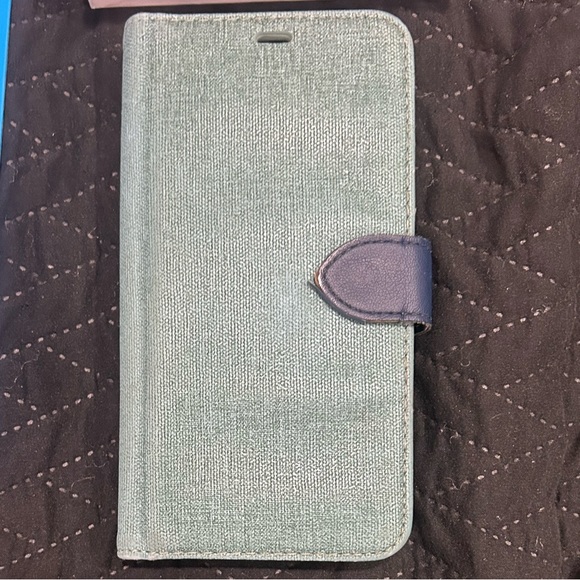 Blu Element magnetic iPhone case 14/13 - Picture 2 of 3